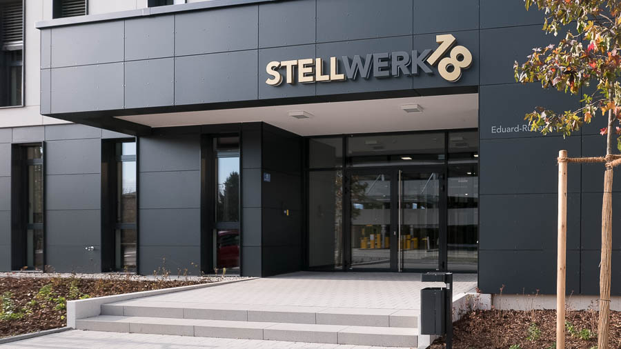 Stellwerk 18 Building